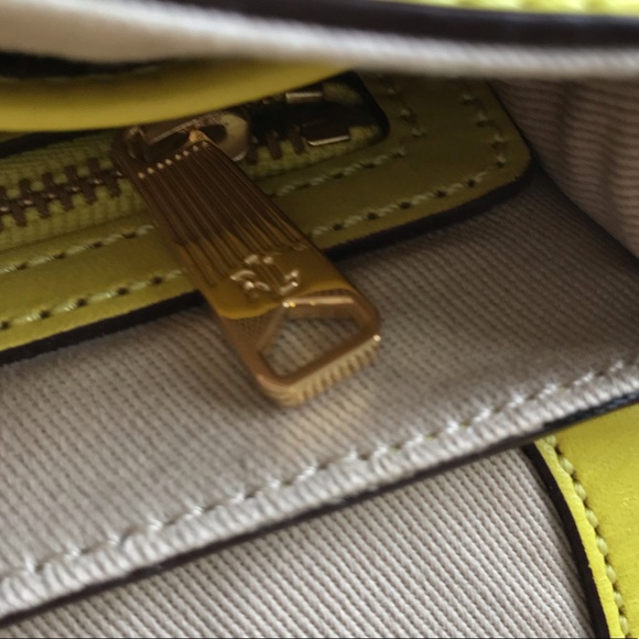 Ralph Lauren - yellow crossbody - good condition - Picture 6 of 6